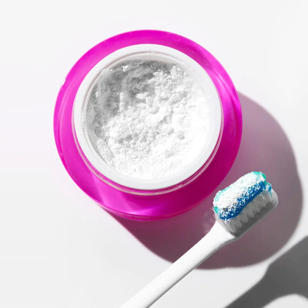 Polvo blanqueador dental