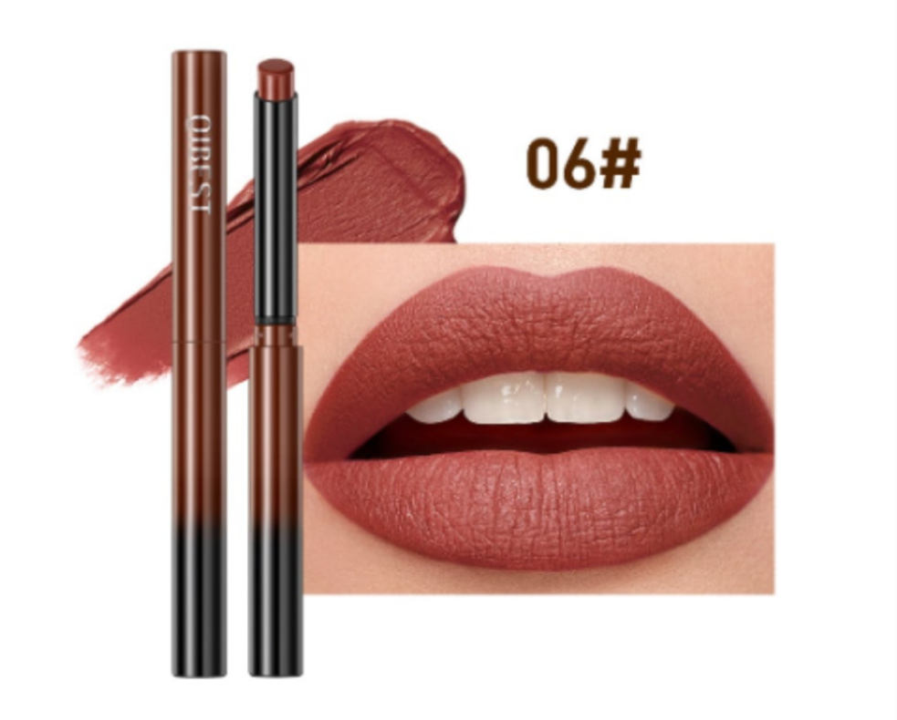 Lápiz labial mate de larga duración