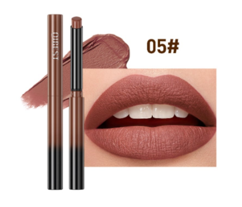 Lápiz labial mate de larga duración