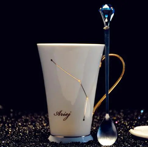 Vaso de cerámica del signo zodiacal