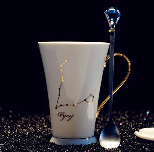 Vaso de cerámica del signo zodiacal