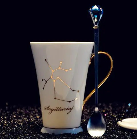 Vaso de cerámica del signo zodiacal