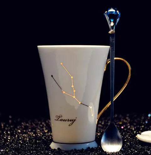 Vaso de cerámica del signo zodiacal