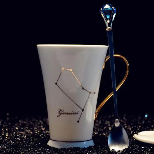 Vaso de cerámica del signo zodiacal