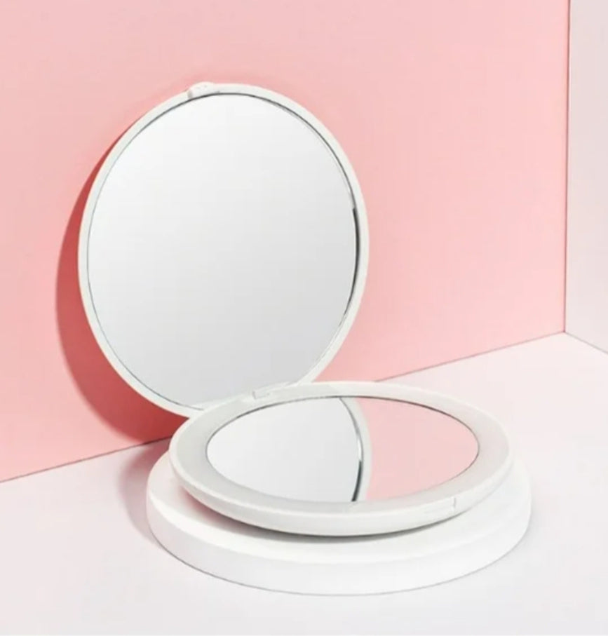 Espejo de maquillaje LED portátil con aumento