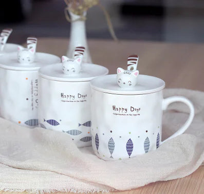 Taza de cerámica con diseño de gato