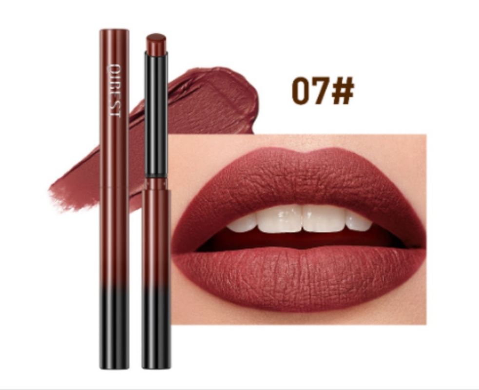 Lápiz labial mate de larga duración