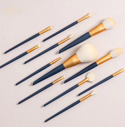 Set de 12 brochas de maquillaje - Erlif 